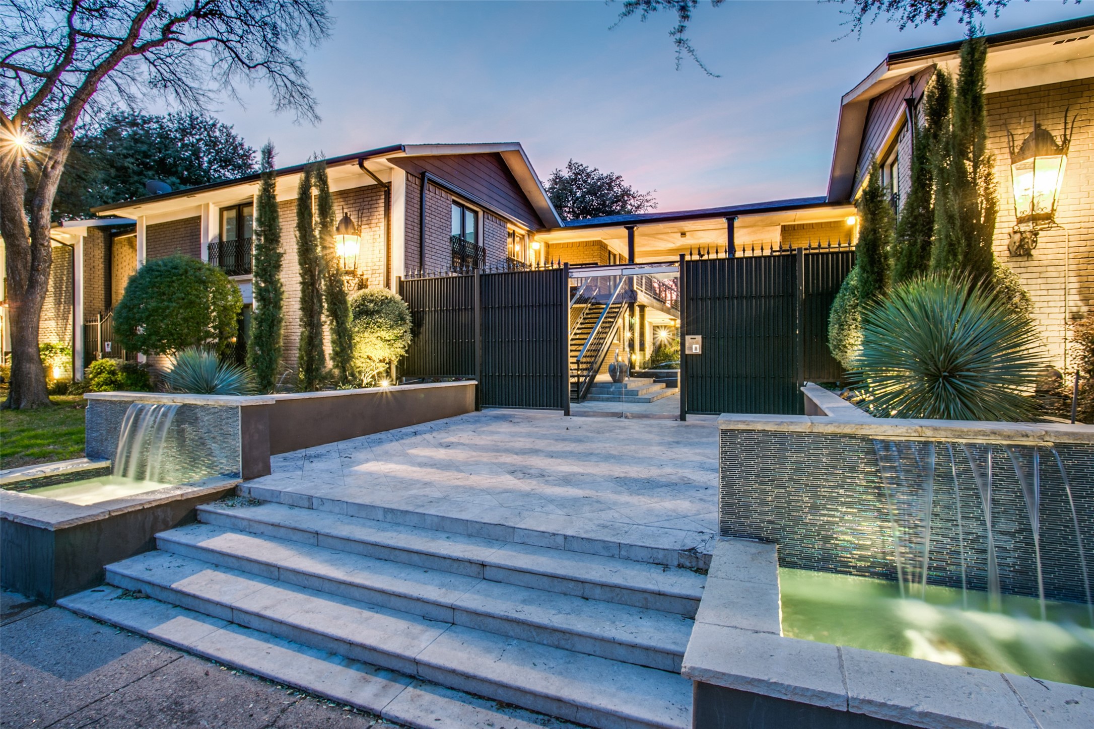 10201 Regal Oaks Drive Dallas TX 75230