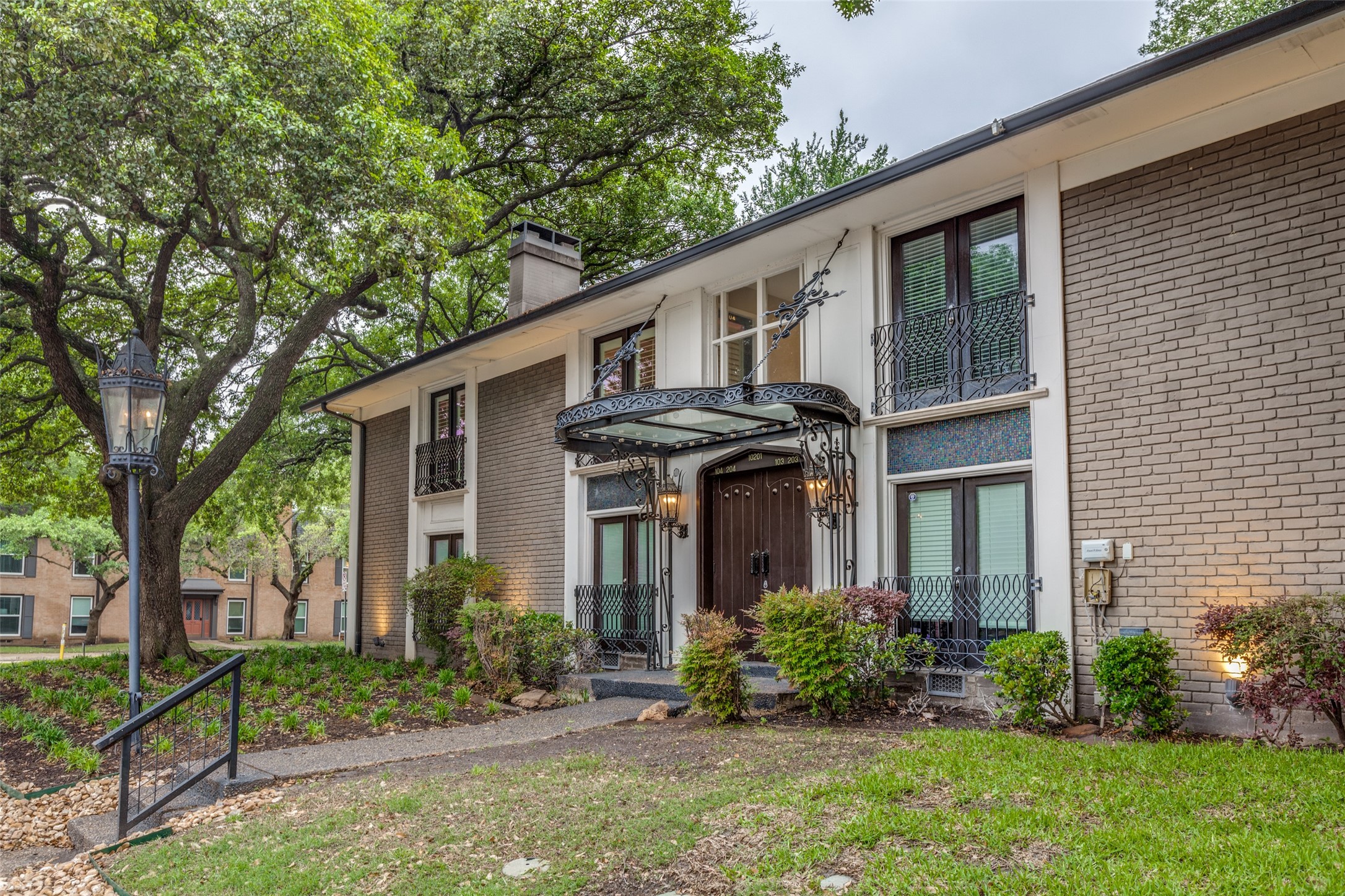 10201 Regal Oaks Drive Dallas TX 75230
