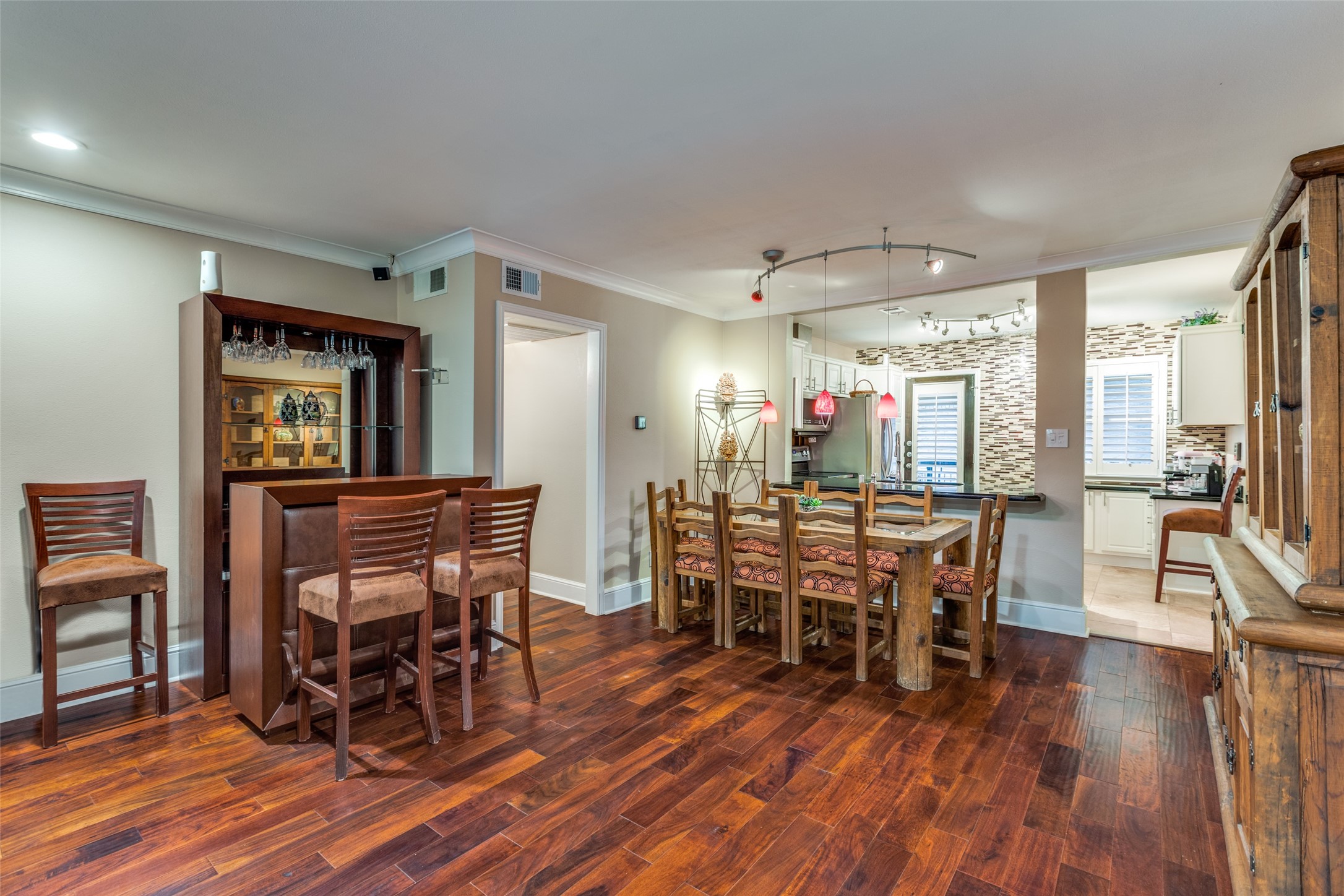10201 Regal Oaks Drive Dallas TX 75230