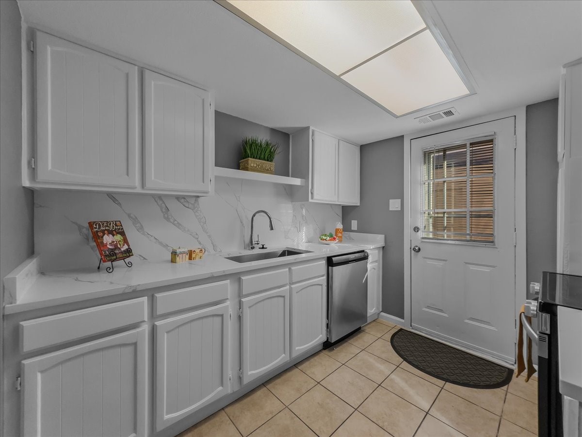 74 E Mountain Creek Court Grand Prairie TX 75052