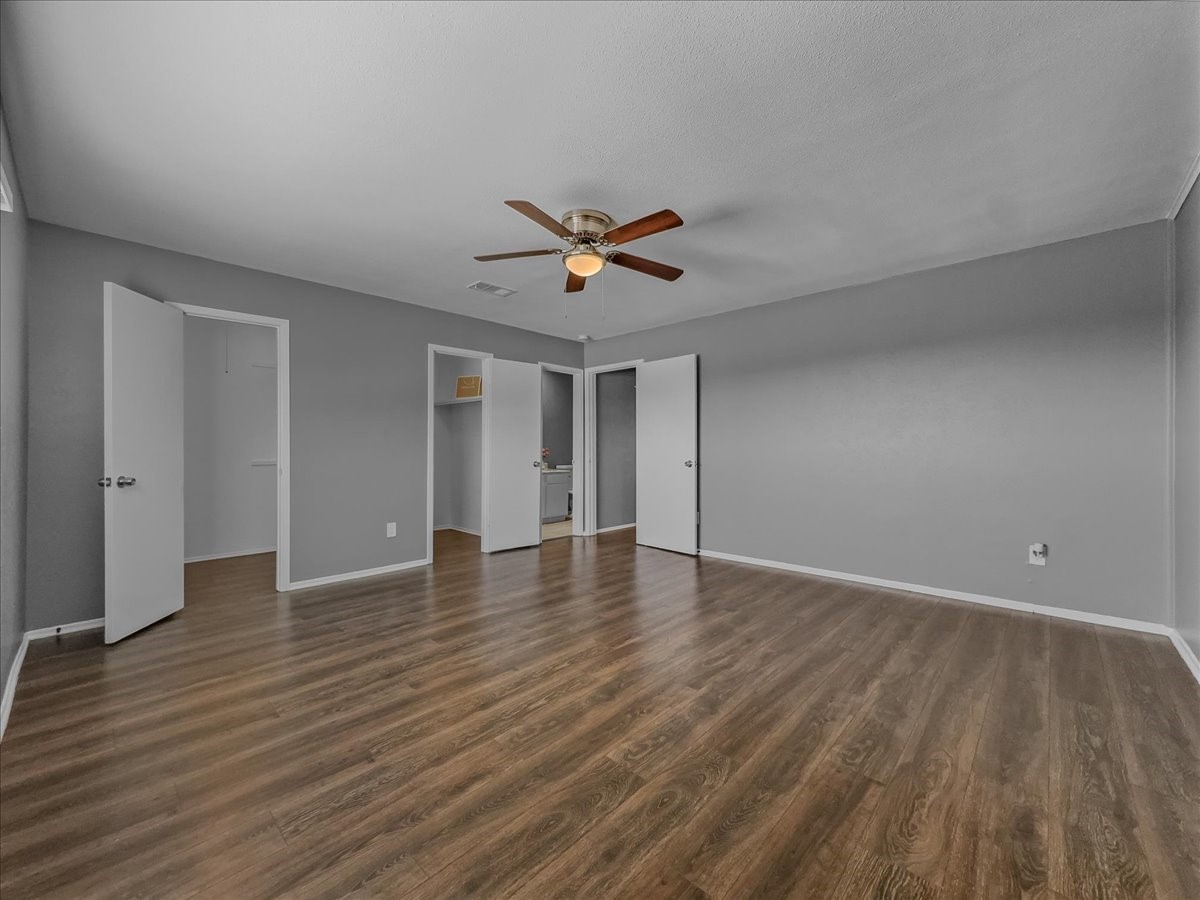 74 E Mountain Creek Court Grand Prairie TX 75052
