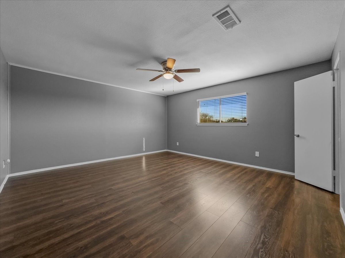 74 E Mountain Creek Court Grand Prairie TX 75052