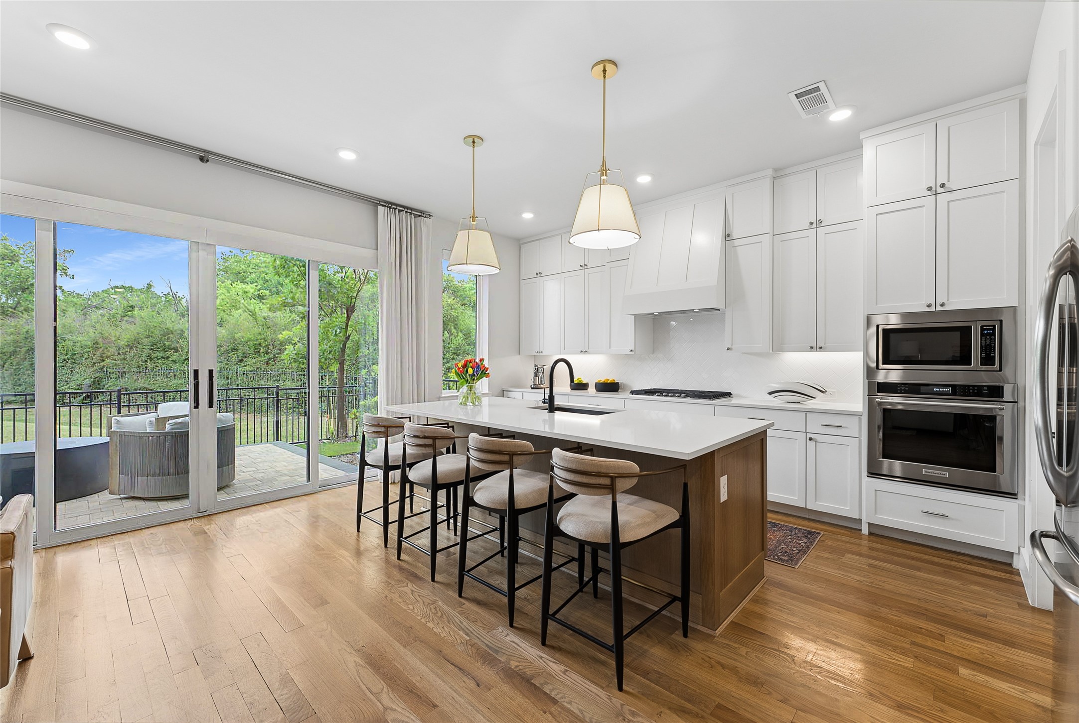 3922 Redding Row Dallas TX 75220