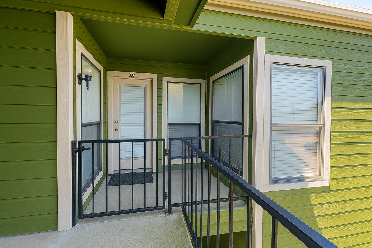9823 Walnut Street Dallas TX 75243
