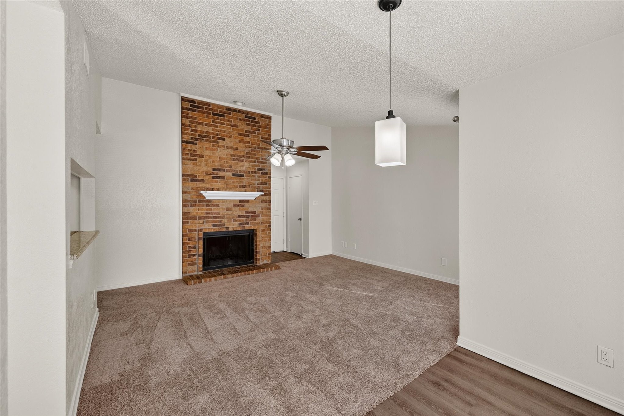 1212 Horizon Trail Arlington TX 76011