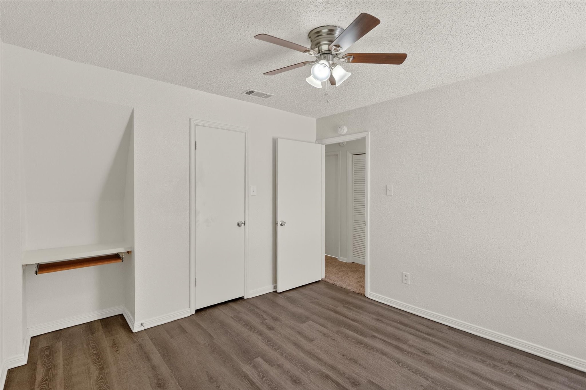 1212 Horizon Trail Arlington TX 76011