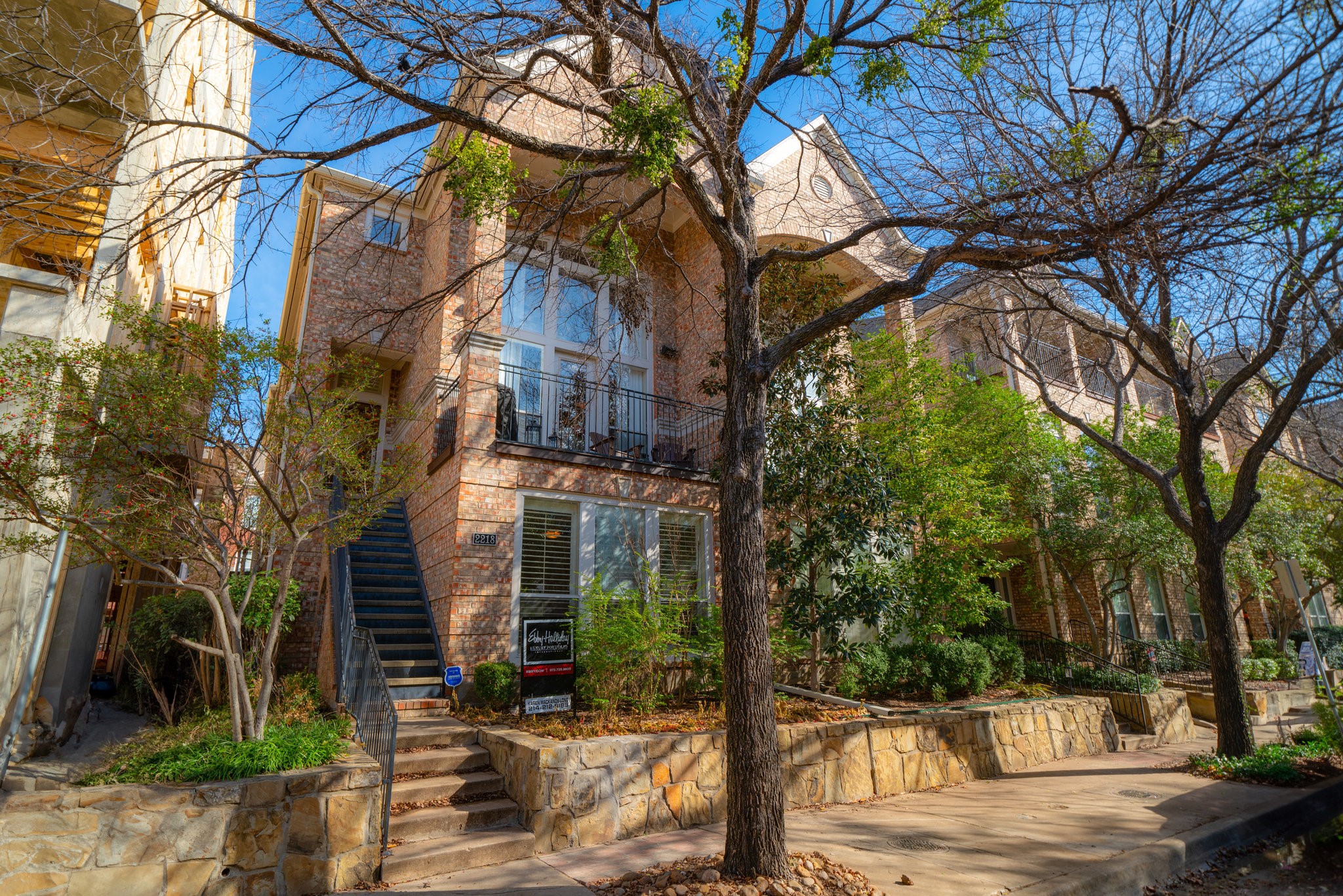 2218 Allen Street Dallas TX 75204
