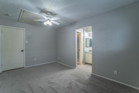 5 E Townhouse Lane Grand Prairie TX 75052