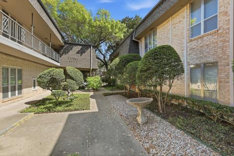 4320 Bellaire Drive S Fort Worth TX 76109