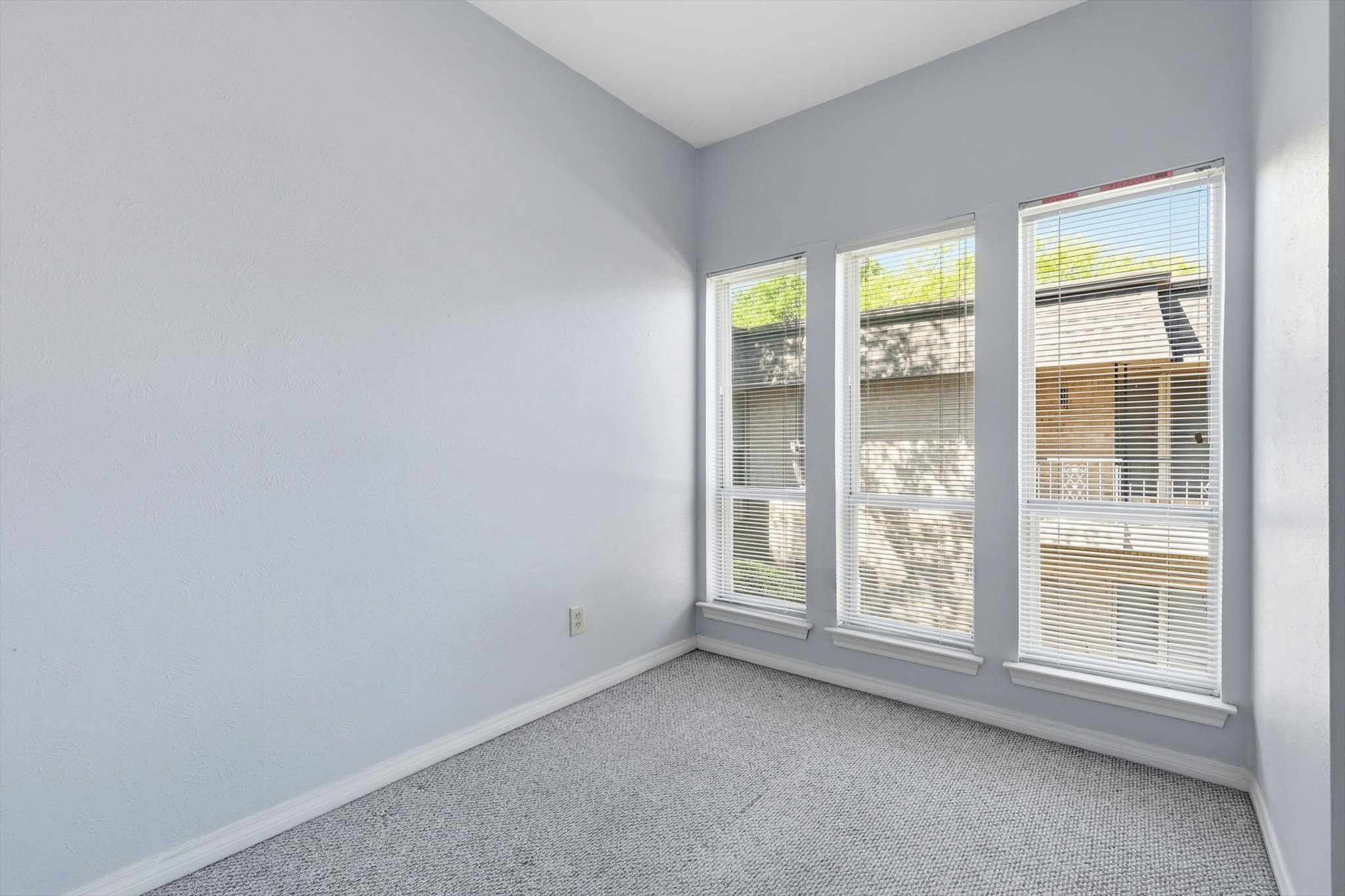 4320 Bellaire Drive S Fort Worth TX 76109
