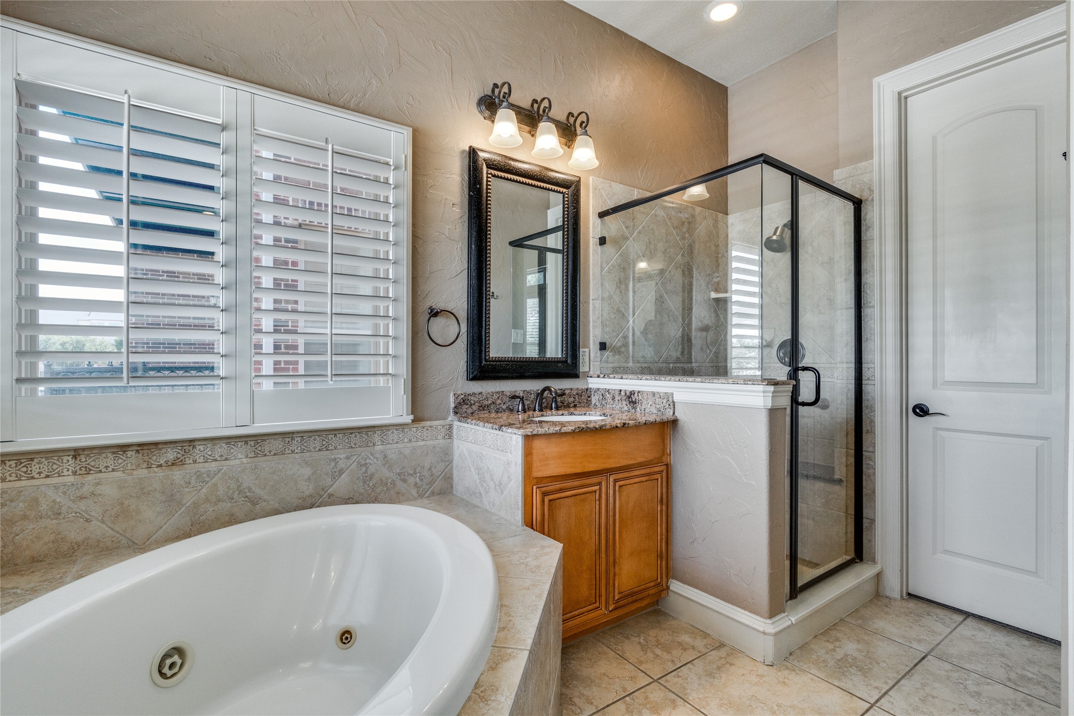 4045 Winsor Drive Farmers Branch TX 75244