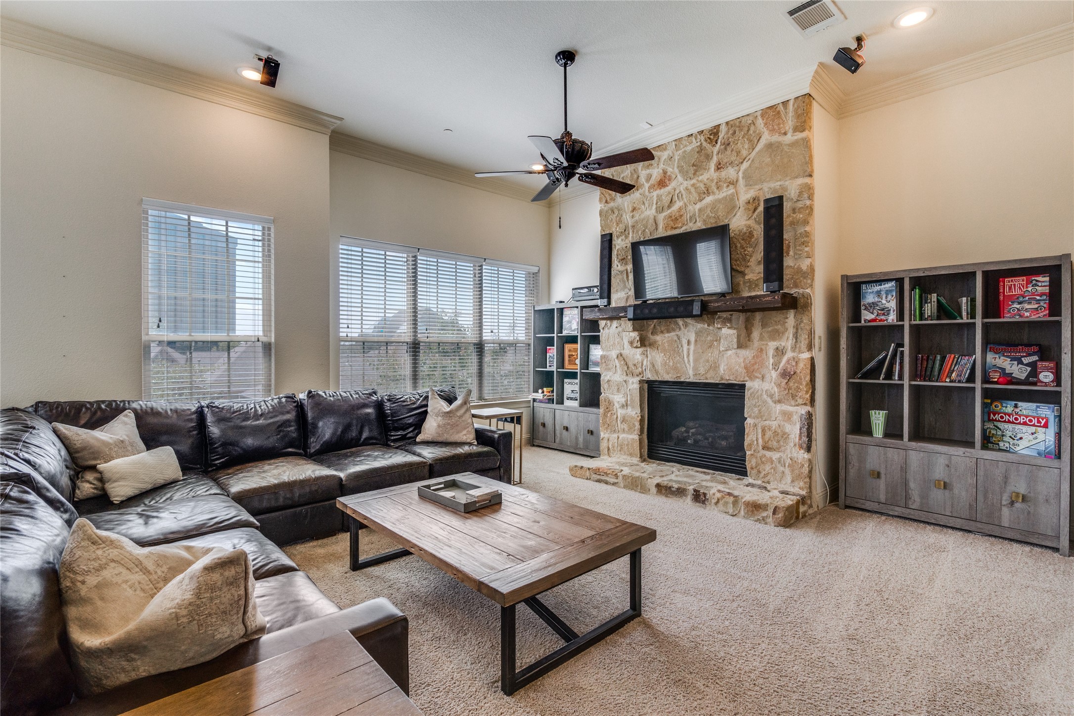 4045 Winsor Drive Farmers Branch TX 75244
