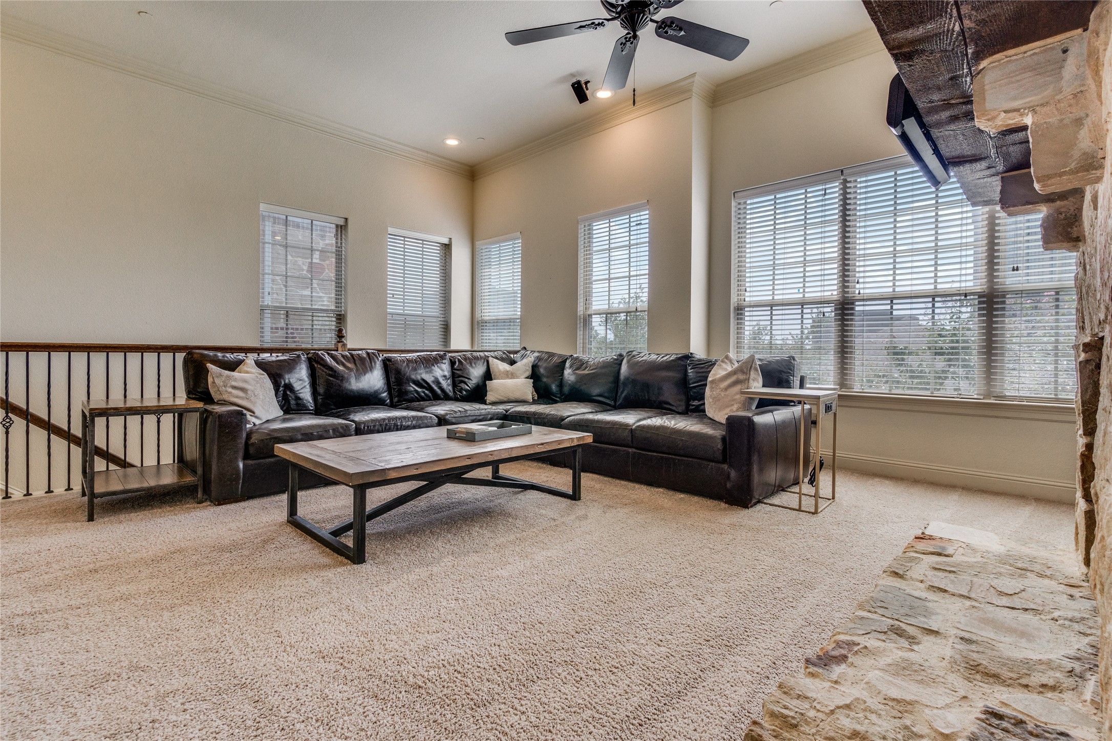 4045 Winsor Drive Farmers Branch TX 75244