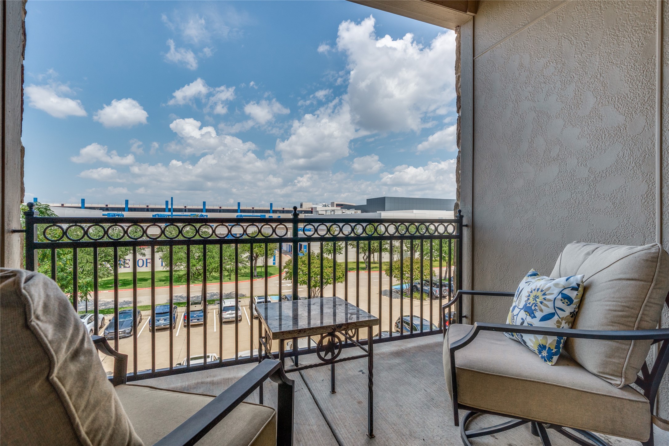 4045 Winsor Drive Farmers Branch TX 75244