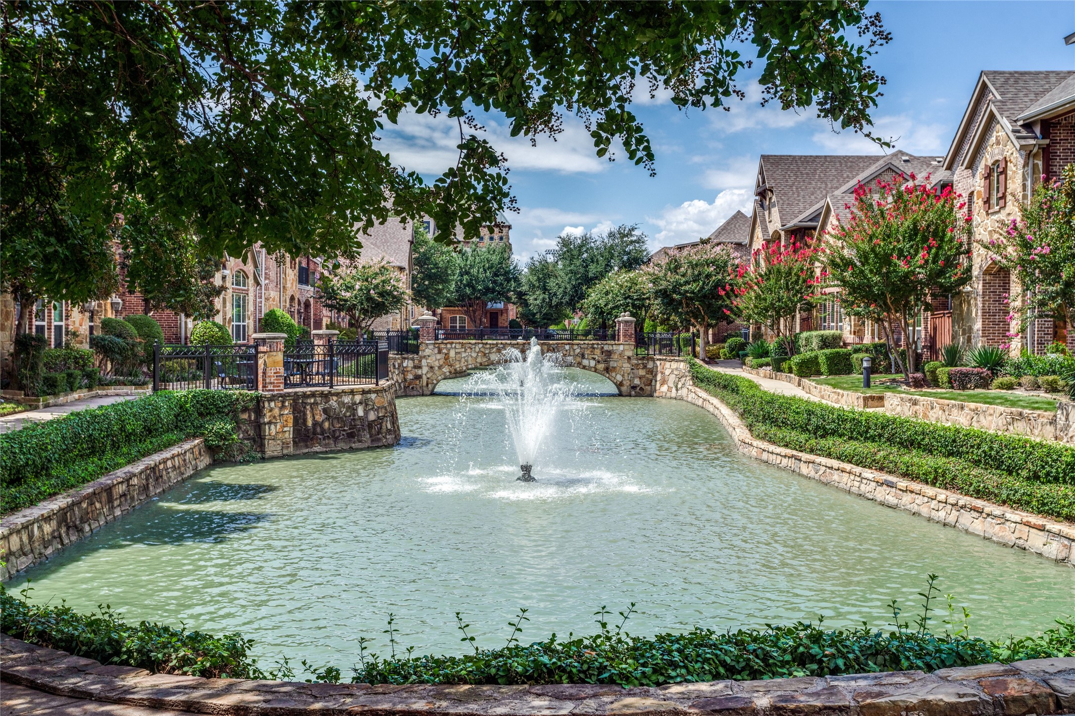 4045 Winsor Drive Farmers Branch TX 75244