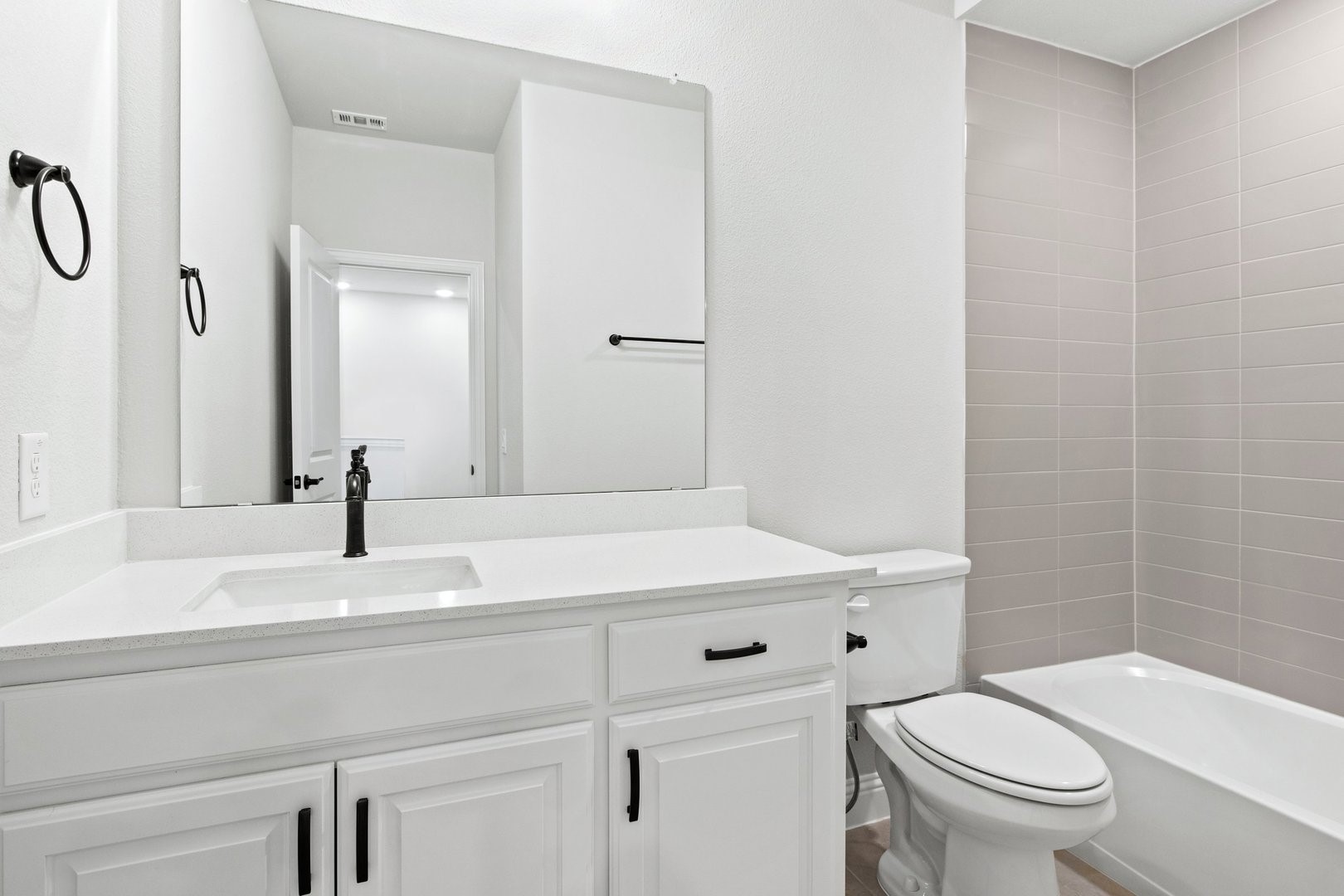 1204 Armstrong The Colony TX 75056