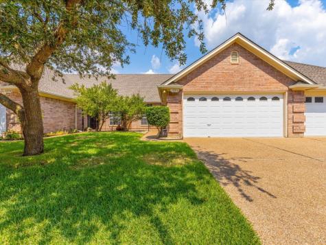 1206 Henard Lane Granbury TX 76048