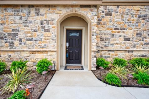 1301 Summerset Lane Burleson TX 76028