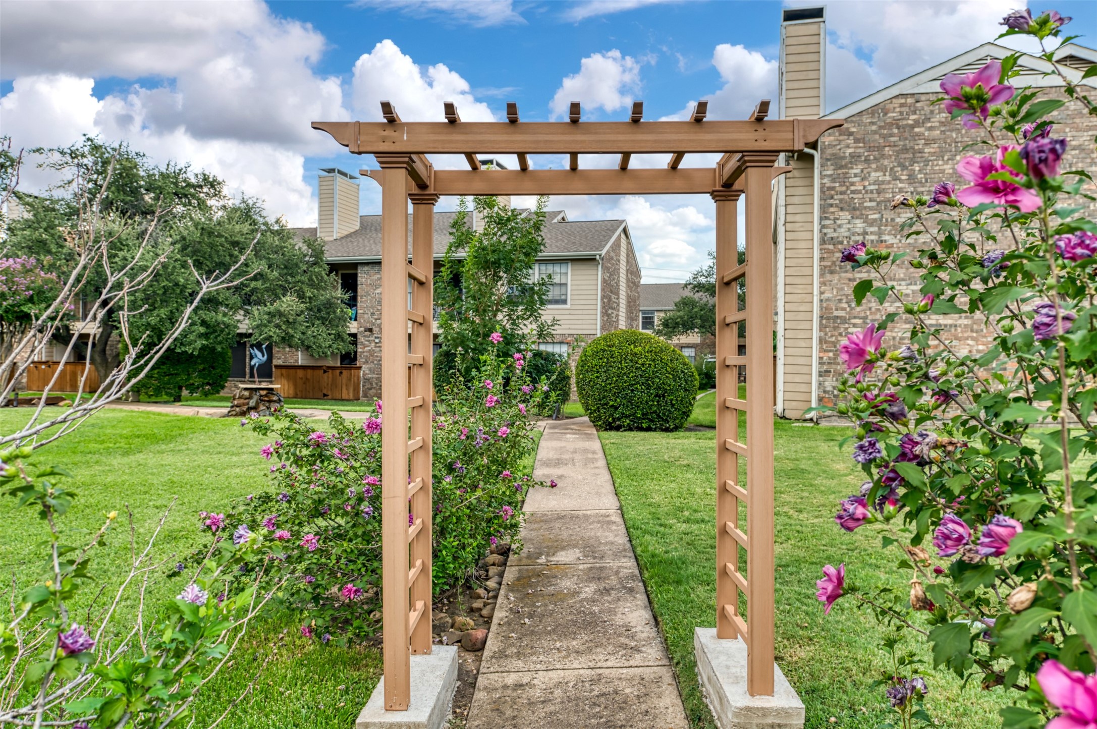 4748 Old Bent Tree Lane Dallas TX 75287