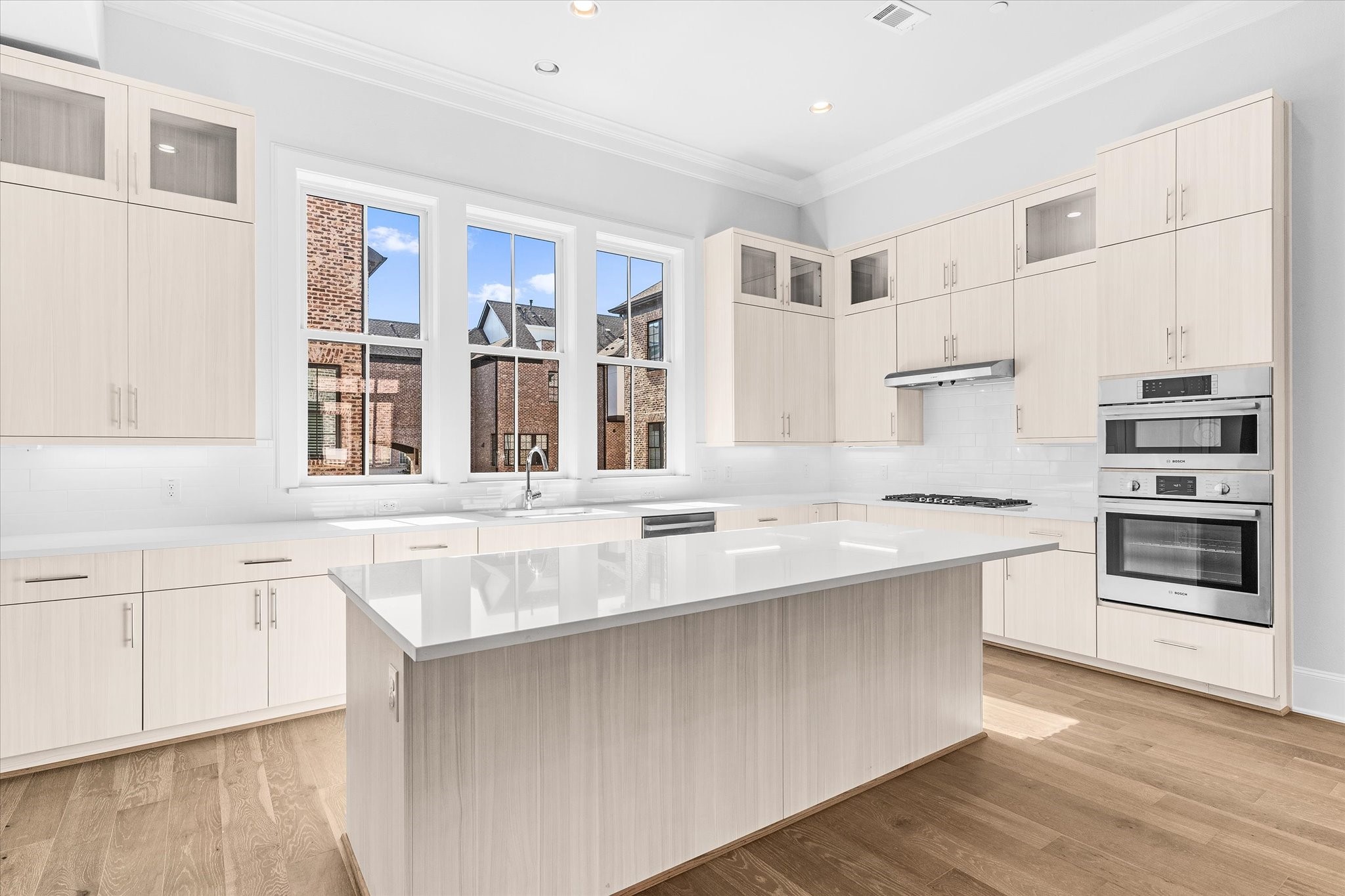 5029 Magnolia Circle Addison TX 75001