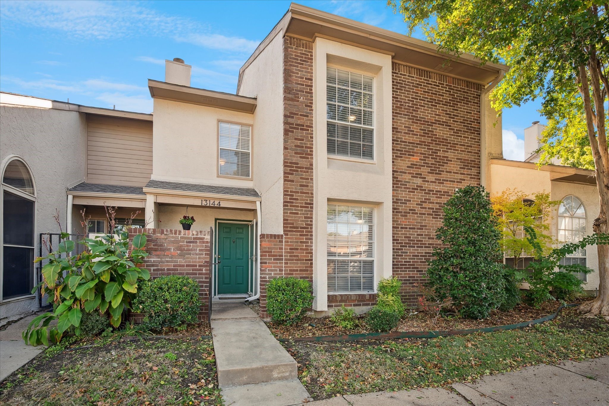 13144 Burninglog Lane Dallas TX 75243