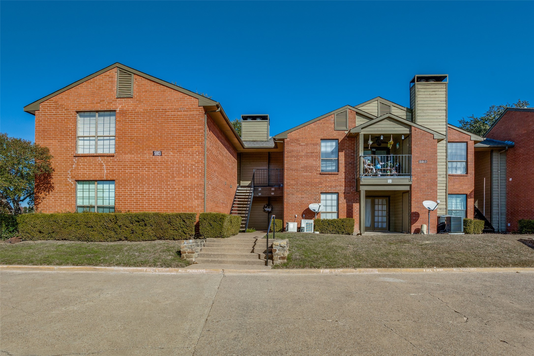 5913 Lake Hubbard Parkway Garland TX 75043
