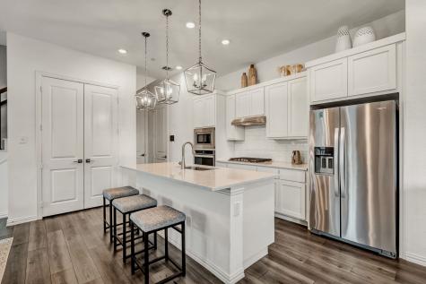 9905 Hennings Street Irving TX 75063