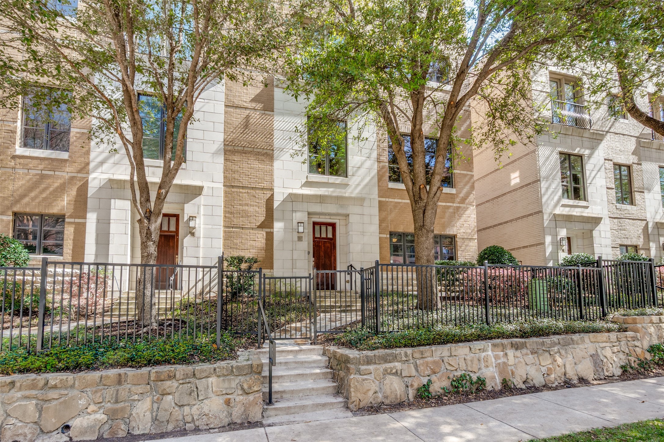 3210 Carlisle Street Dallas TX 75204