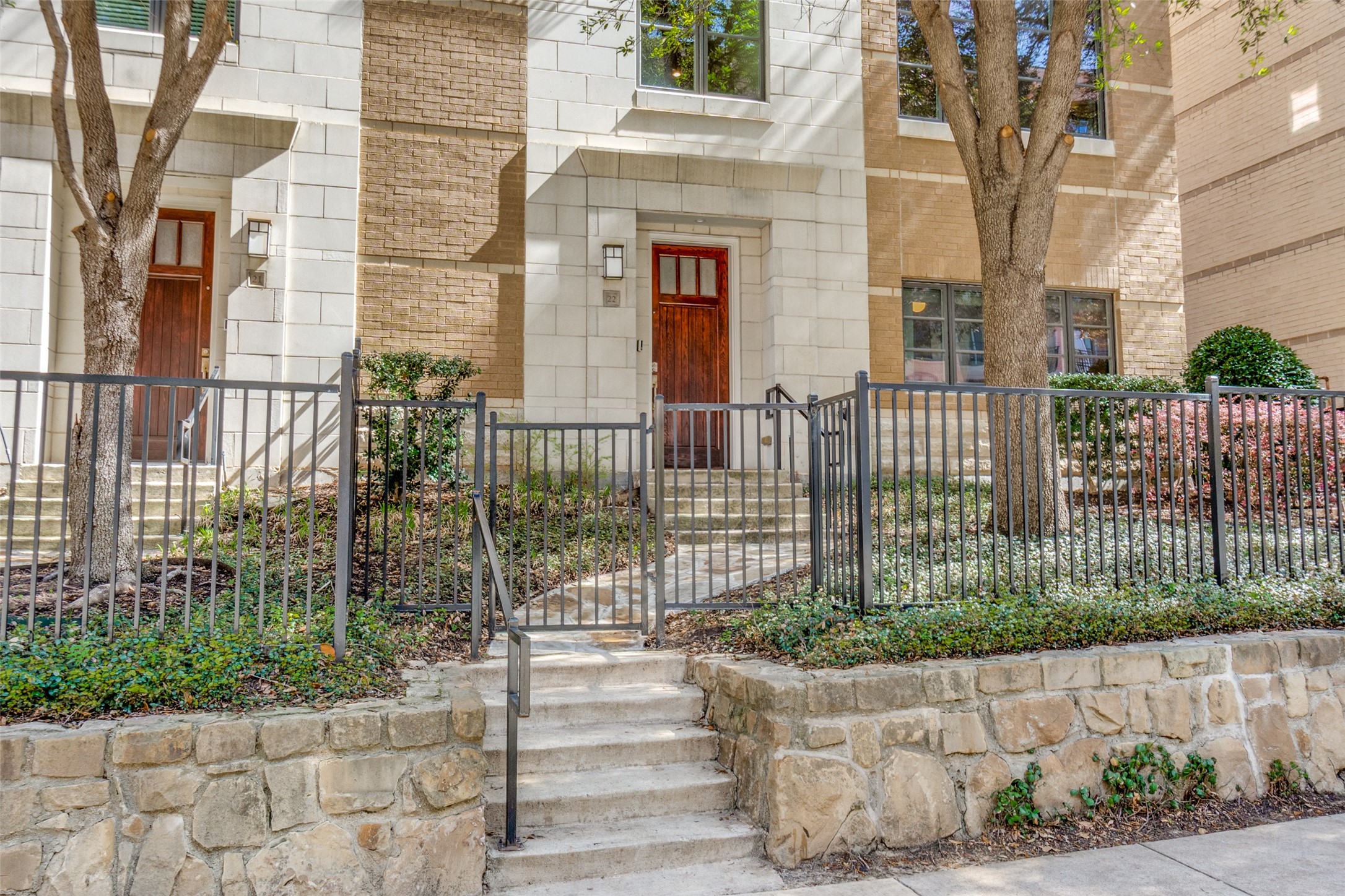 3210 Carlisle Street Dallas TX 75204