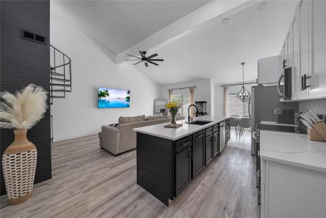 6738 Eastridge Drive Dallas TX 75231