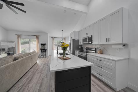 6738 Eastridge Drive Dallas TX 75231