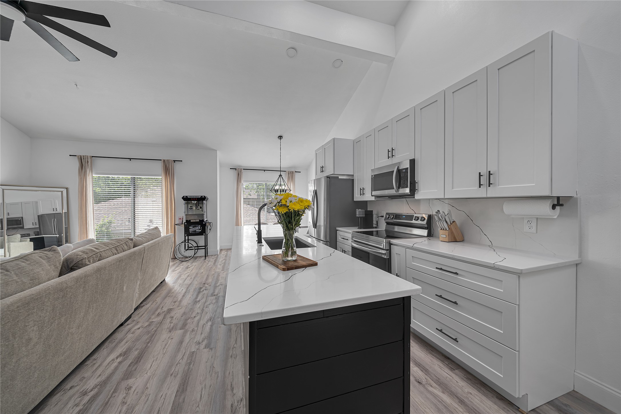 6738 Eastridge Drive Dallas TX 75231