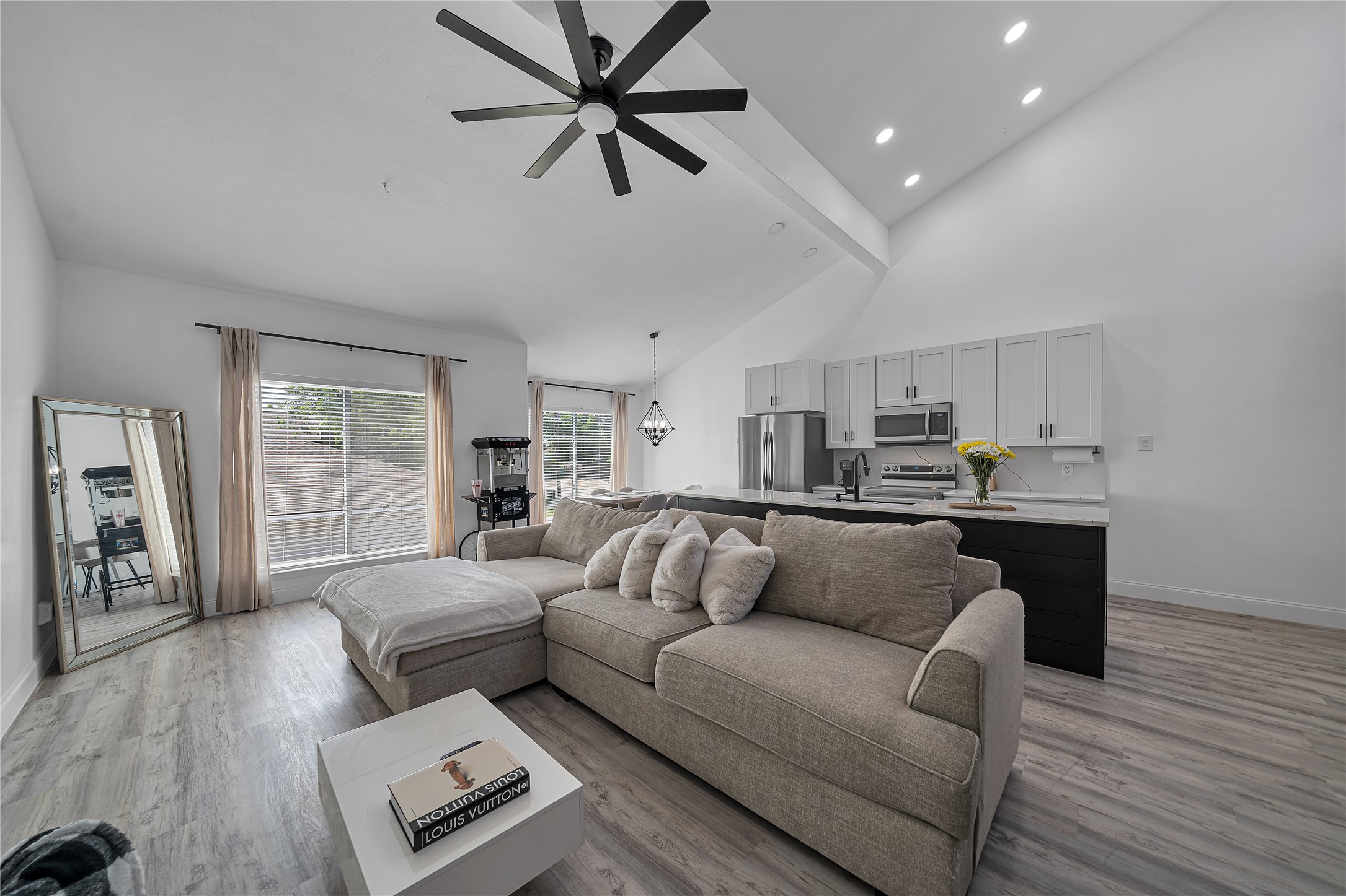 6738 Eastridge Drive Dallas TX 75231