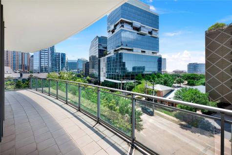 2900 Mckinnon Street Dallas TX 75201