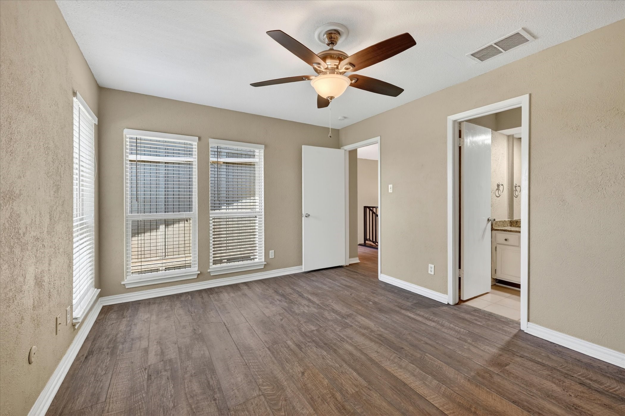 3006 Wayside Drive Bedford TX 76021