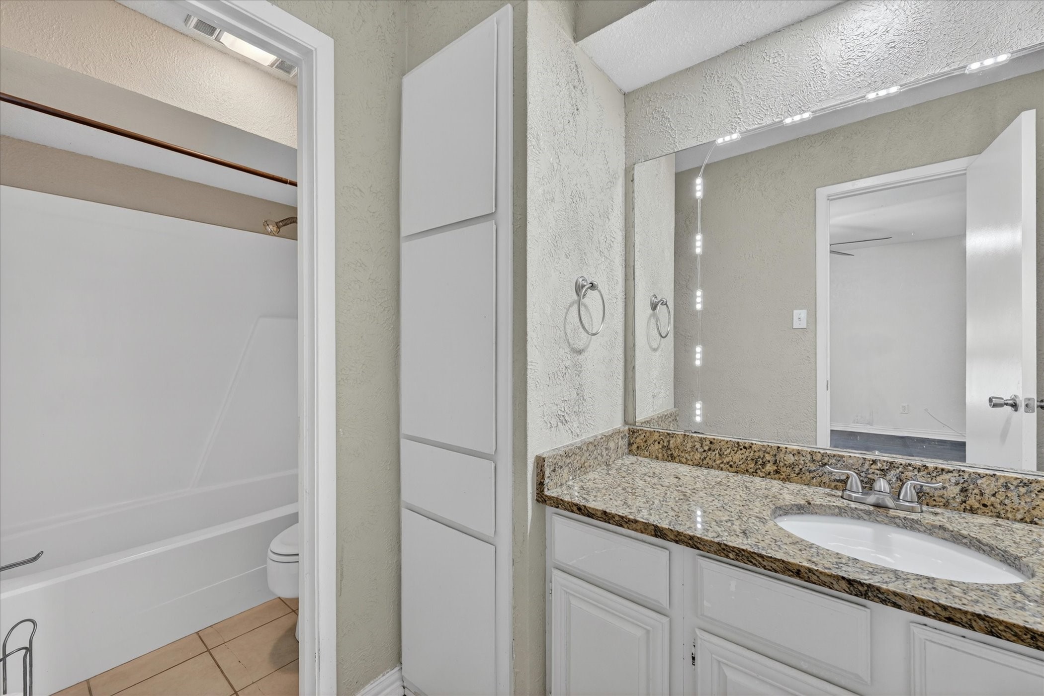 3006 Wayside Drive Bedford TX 76021