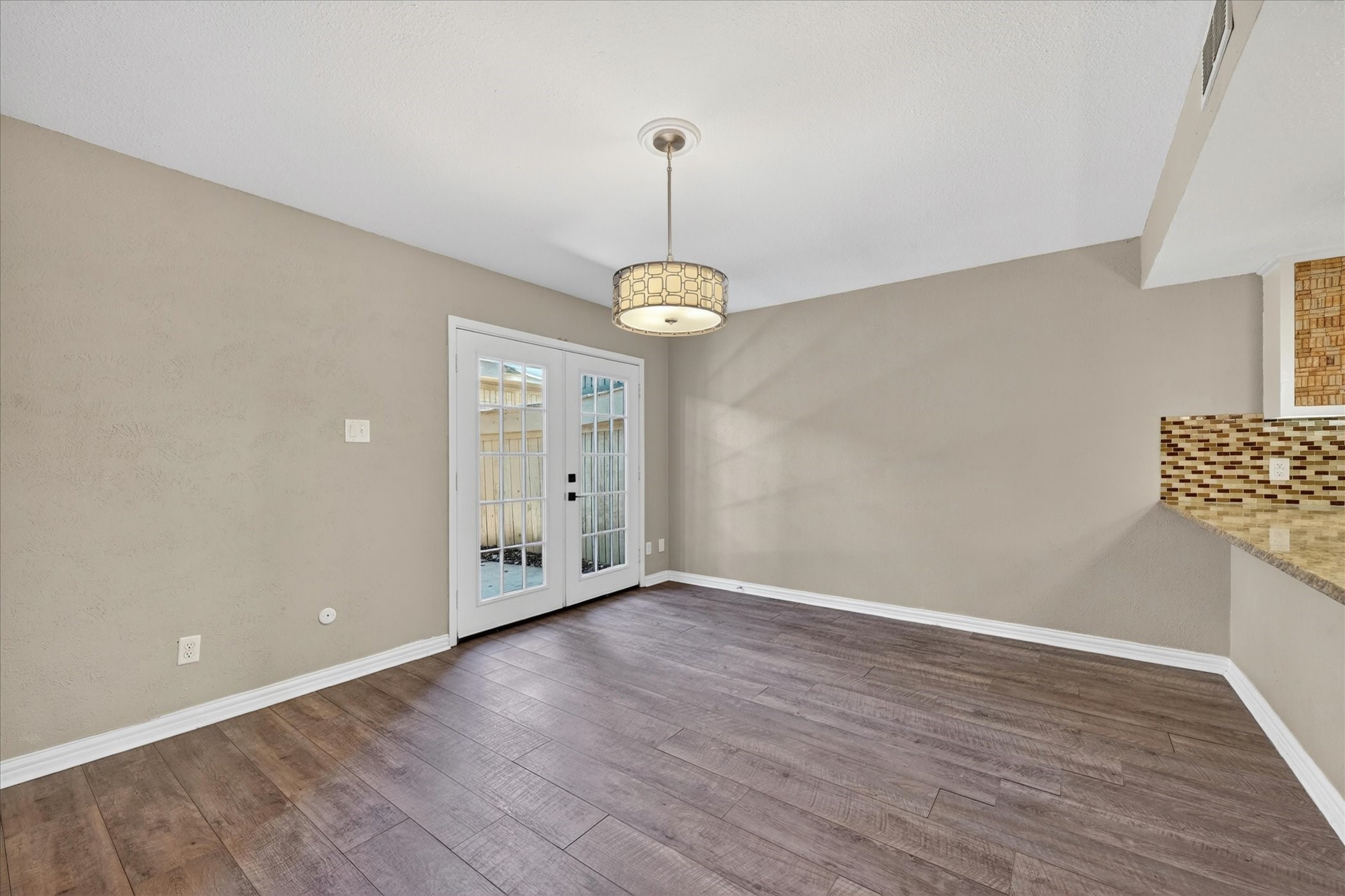 3006 Wayside Drive Bedford TX 76021