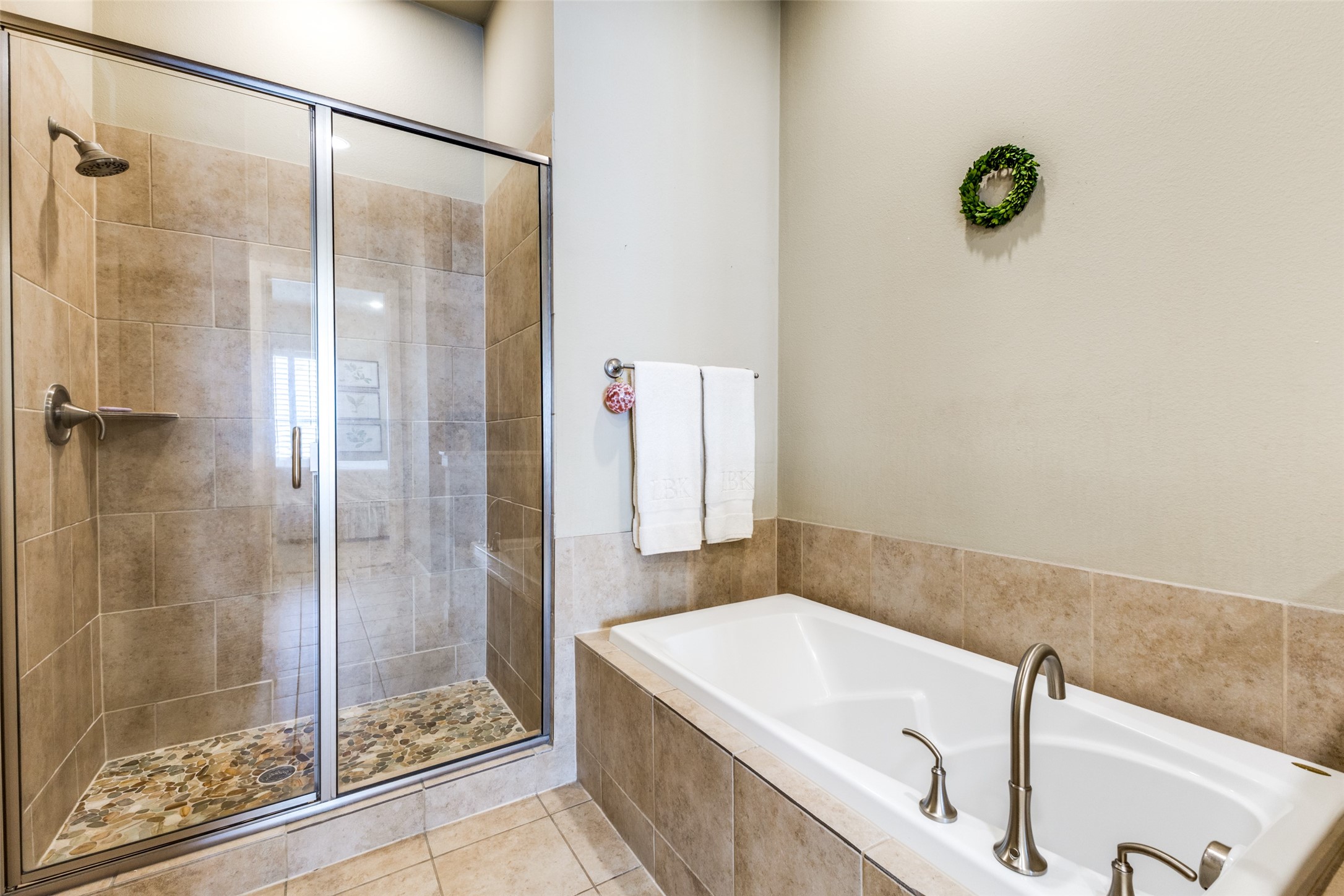 7333 Valley View Lane Dallas TX 75240