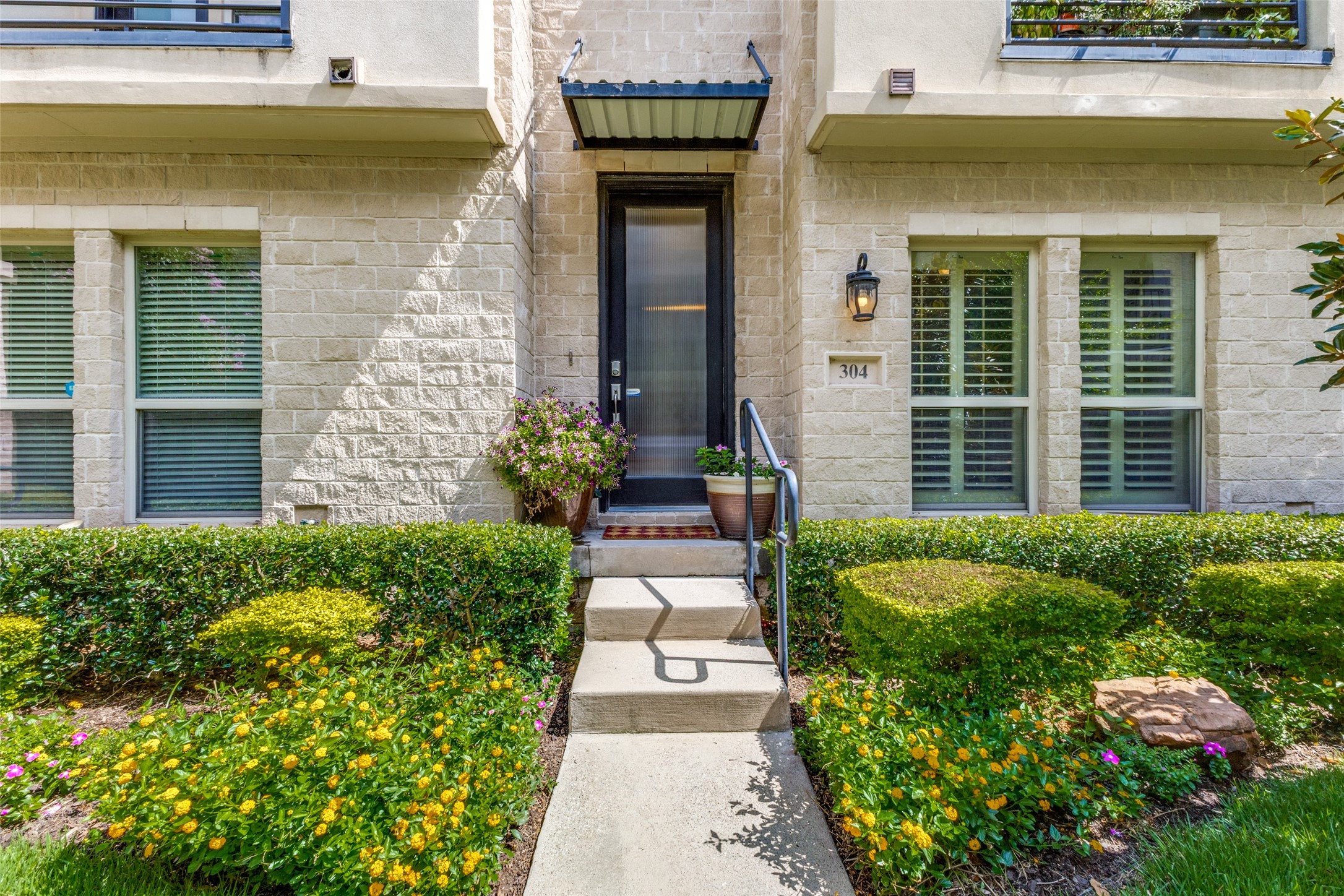 7333 Valley View Lane Dallas TX 75240