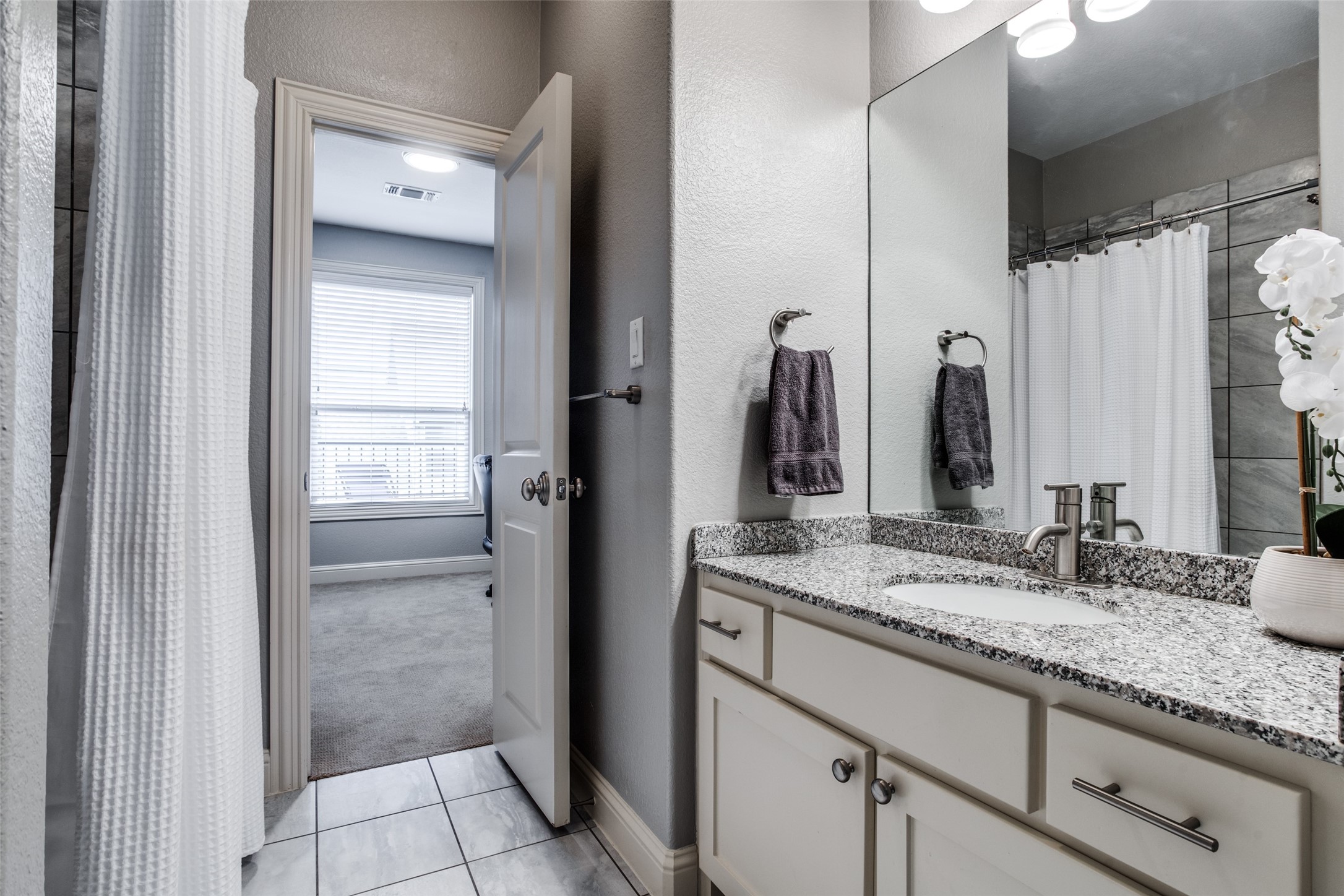 2627 N Garrett Avenue Dallas TX 75206