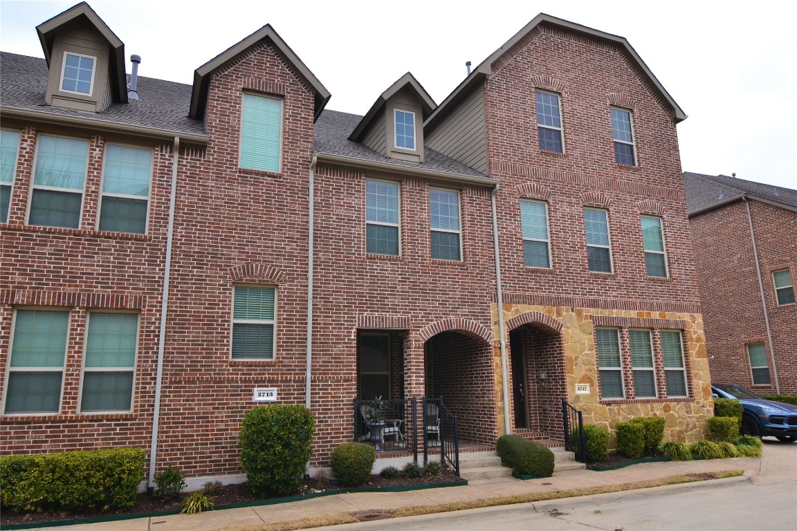 2713 Troutt Drive Carrollton TX 75010