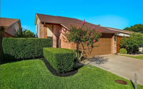 2602 Via Los Altos Carrollton TX 75006