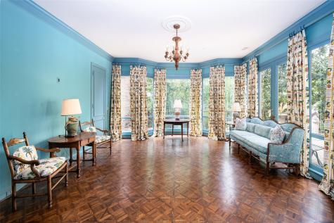 5826 Farquhar Lane Dallas TX 75209