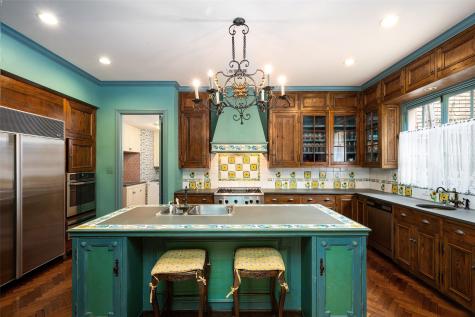 5826 Farquhar Lane Dallas TX 75209