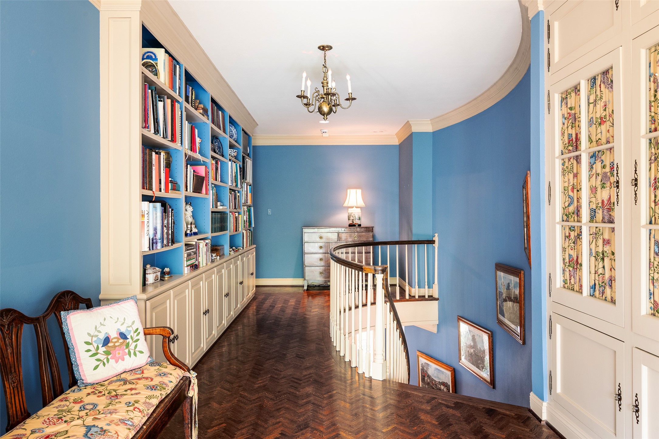 5826 Farquhar Lane Dallas TX 75209