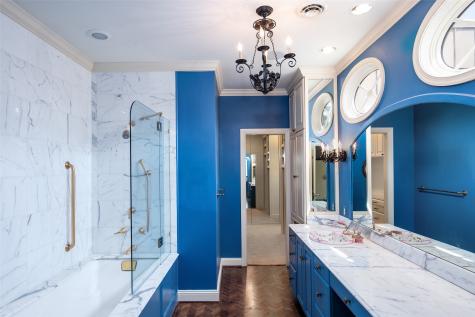 5826 Farquhar Lane Dallas TX 75209