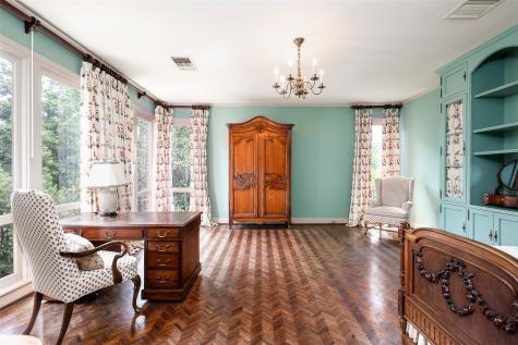 5826 Farquhar Lane Dallas TX 75209