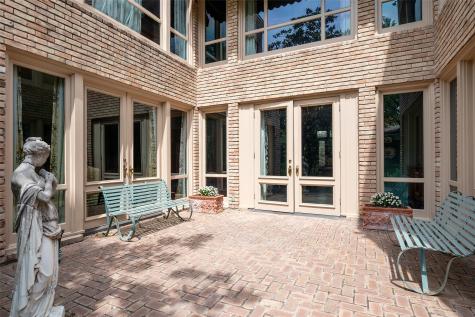 5826 Farquhar Lane Dallas TX 75209