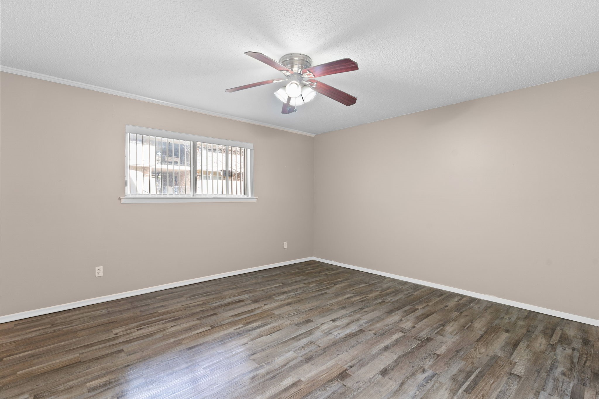 7812 Royal Lane Dallas TX 75230