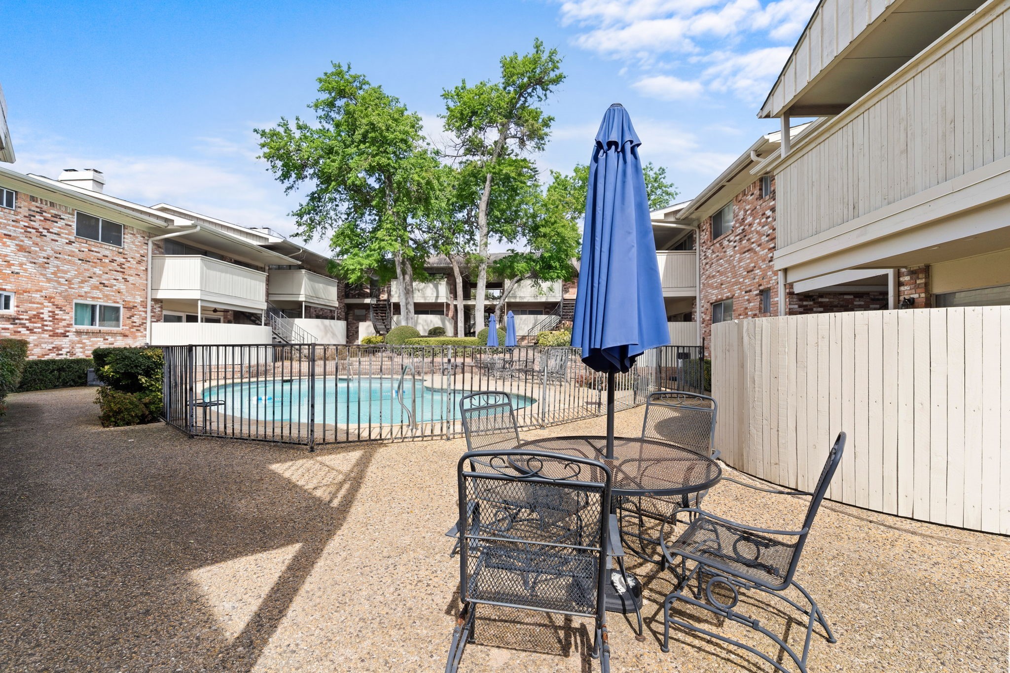7812 Royal Lane Dallas TX 75230